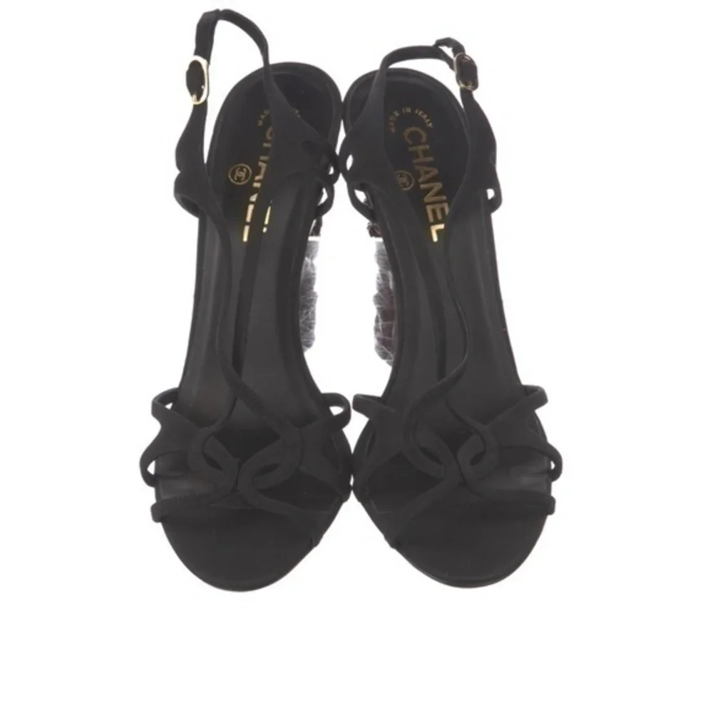 **CHANEL** Satin Heels Size 40 - Picture 4 of 16